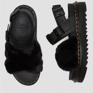 Dr. Martens Voss II Black Fluffy Faux Fur Leather Strap Sandals Women’s Size 5